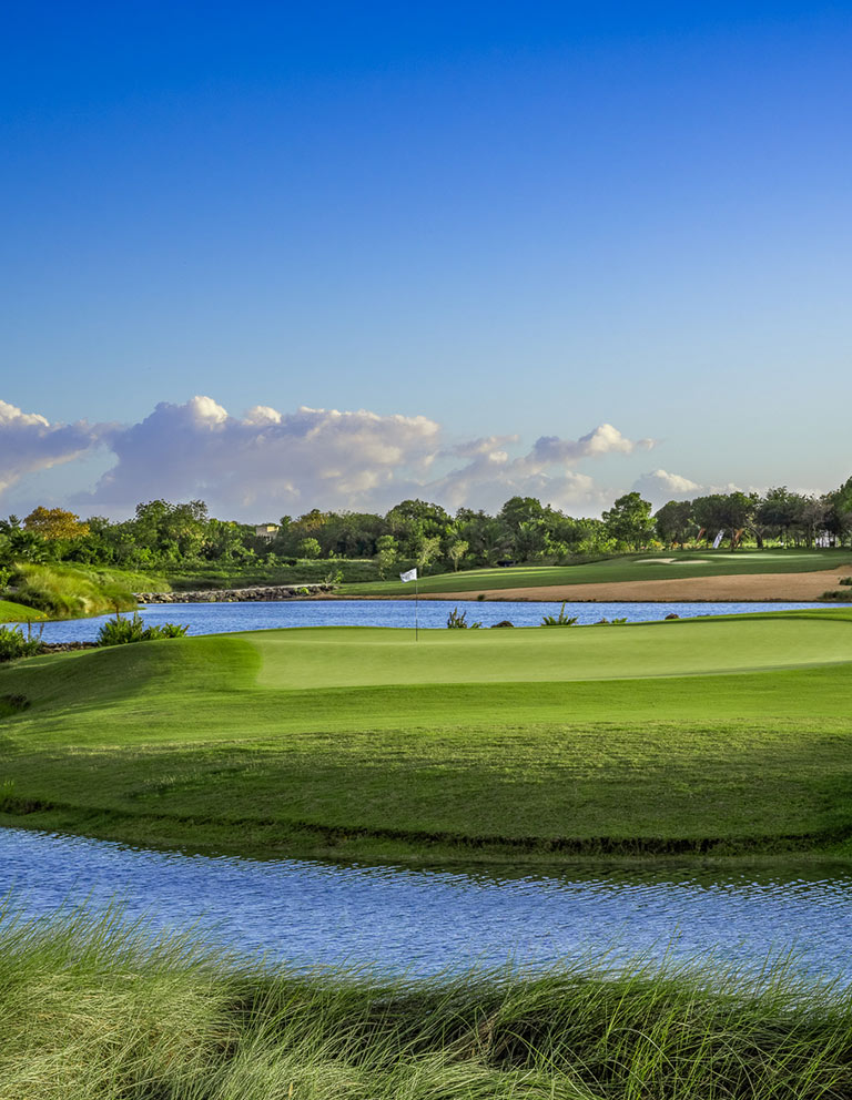 Hole 3 - 18 hole course in Riviera Maya Golf Club