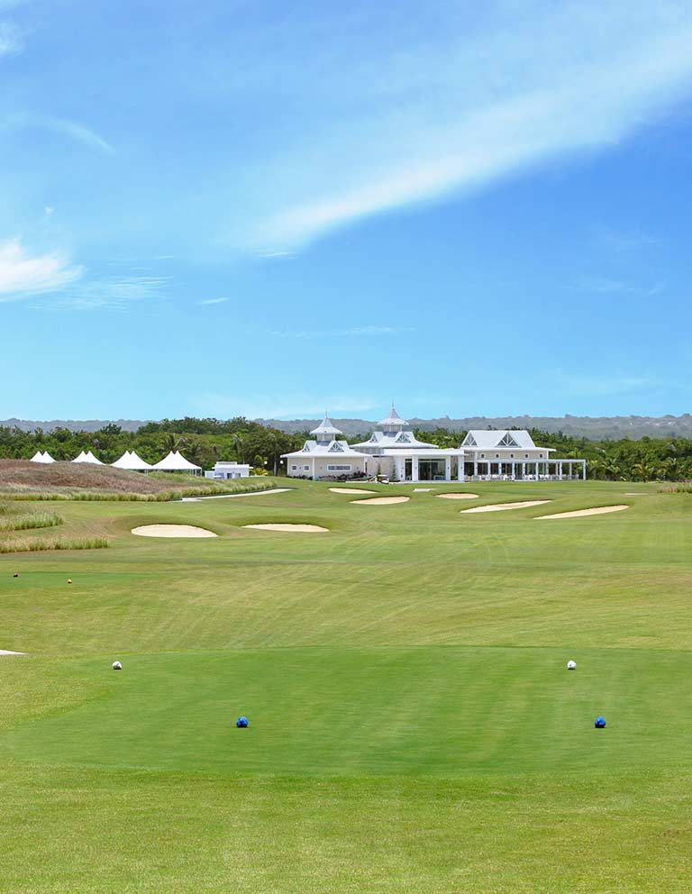 Hole 18 - 18 hole course in Riviera Maya Golf Club